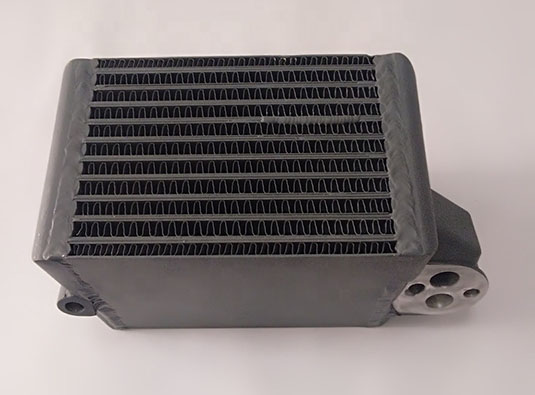 Deutz BF6L913C engine oil cooler