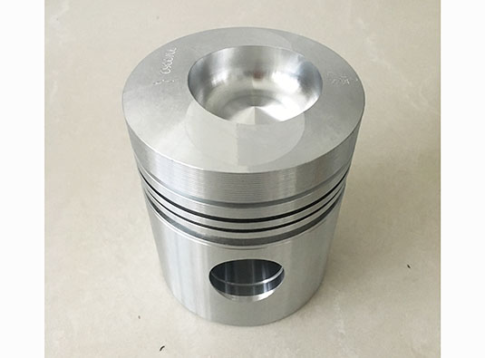 Deutz FL912 engine piston 4 rings