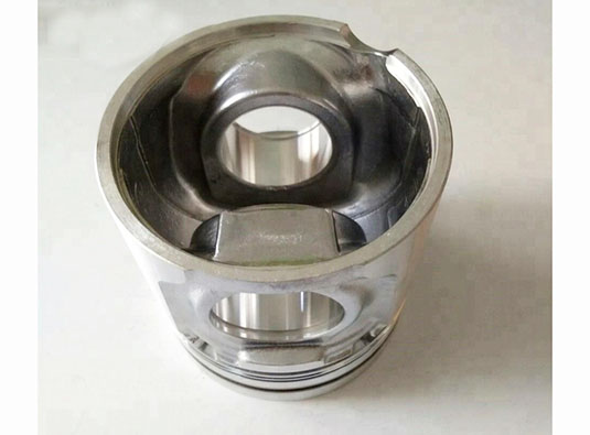 Deutz BFM1013 engine piston