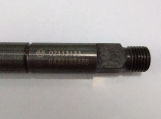 Deutz BF4M2012 engine fuel injector