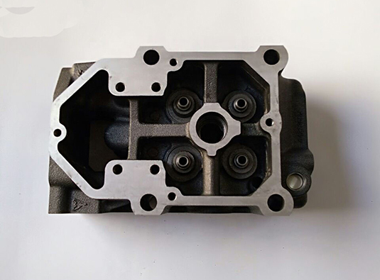 Deutz BF6M1015 engine cylinder head