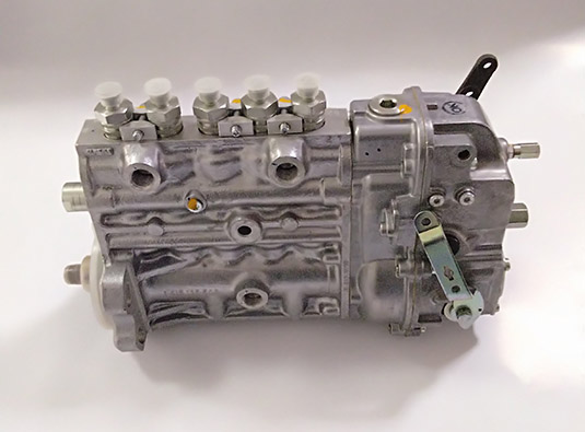 Deutz F5L912W engine fuel injection pump