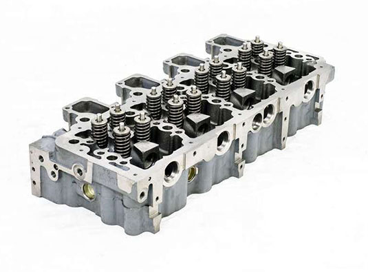 Deutz TCD2013L04 engine cylinder head assembly