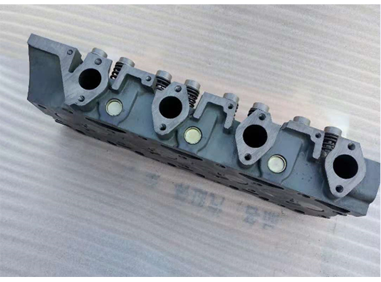 Deutz TCD2013L04 2V engine cylinder head assembly