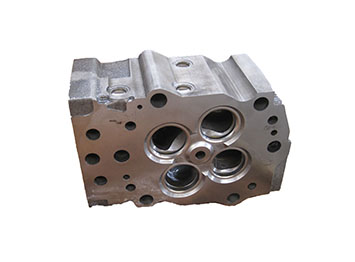 Cummins KTA19 engine cylinder head